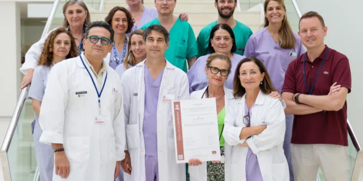 La Unidad de Reanimación de La Fe obtiene la certificación de calidad 1 La Unidad de Reanimación de La Fe obtiene la certificación de calidad ISO