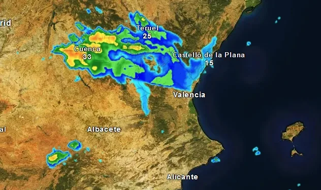Supercélula de lluvia entre Teruel y Cuenca y Valencia y Castello que ya ha dejado 28 litros en Castielfabib 1 Supercélula de lluvia entre Teruel y Cuenca y Valencia y Castello que ya ha dejado 28 litros en Castielfabib