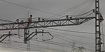 Más de 10.000 afectados por el corte de vías de casi 3 horas tras deambular por las vías de tren un individuo