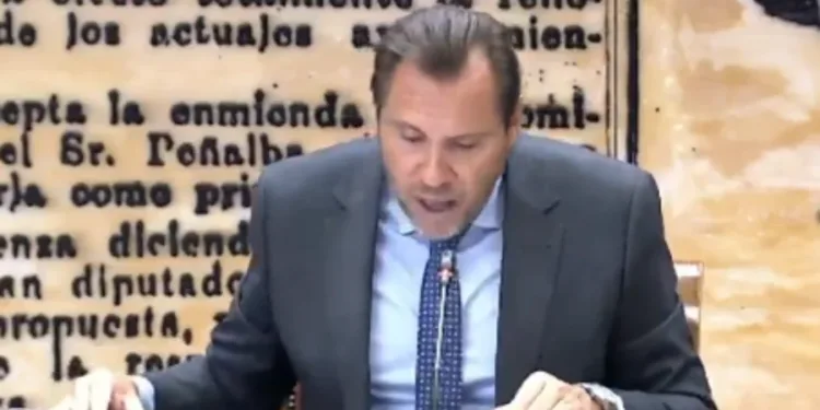 El Ministro Oscar Puente asegura que "las Autonomías se han convertido en entes que sólo piden dinero a papá Gobierno"