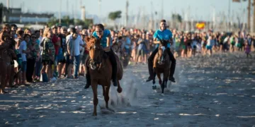 Les corregudes de Joyes vuelven a la playa de Pinedo