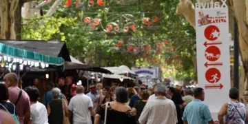 La Fira d'Agost de Xàtiva llena las calles de cientos de actividades de día y de noche