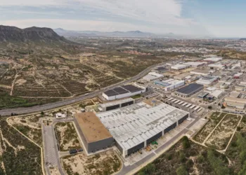 Ivace+i concede 1,4 millones de euros para mejorar la competitividad de cuatro áreas industriales de Alicante