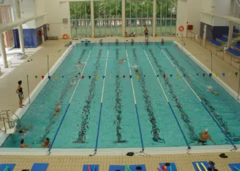 Deportes piscina polideportivo Orriols