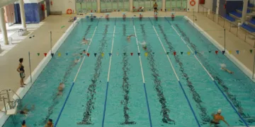 Deportes piscina polideportivo Orriols
