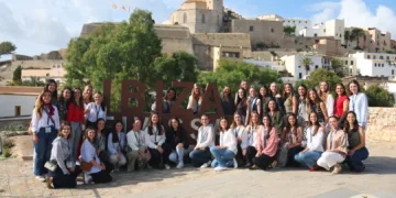 Las Candidatas a Fallera Mayor y Corte en su visita este fin de semana a Ibiza