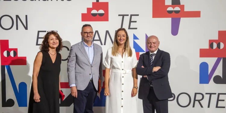 El Teatre Escalante de la Diputació de Valéncia inicia su temporada con Vicent A. Estellés