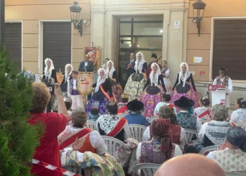 El Casal Bernat i Baldoví entrega els seus premis a les Falles d'Elda