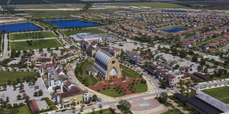 La visión de Thomas Monaghan, el creador de Domino’s Pizza, ha dado lugar a una ciudad en el suroeste de Florida