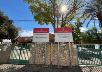 Se aplaza inicio del curso escolar en CEIP Benjamín Benlloch y CEIP Félix Rodríguez de la Fuente de Manises por retraso en las obras 1 Se aplaza el inicio del curso escolar en el CEIP Benjamín Benlloc y el CEIP Félix Rodriguez de la Fuente de Manises por el retraso de las obras