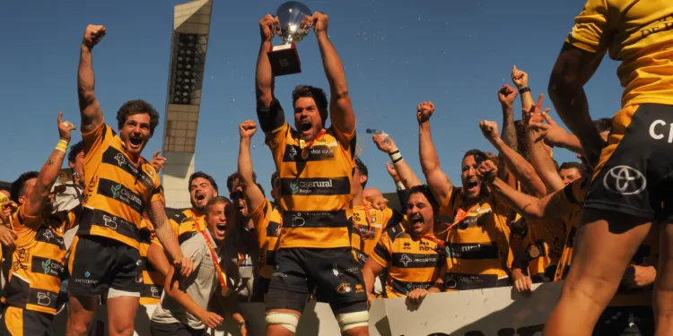 Rugby: "Recoletas Burgos Caja Rural" campeón de la Supercopa de España 1 Rugby: «Recoletas Burgos Caja Rural» campeón de la Supercopa de España