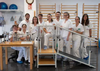 La Unidad de Hemodiálisis del Hospital de Dénia ofrece fisioterápia para pacientes con insuficiencia renal crónica