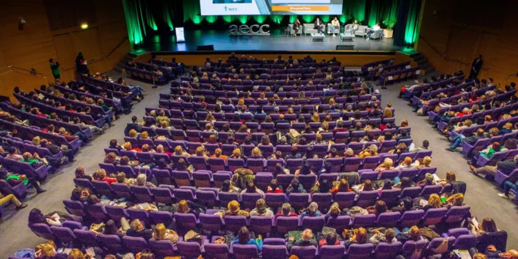 Valéncia acogerá el 13 y 14 de septiembre el "II Congreso para personas con cáncer y familiares de la CV" 1 II Congreso AECC cáncer pacientes y familiares CV SEPTIEMBRE 2024