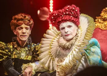 El Teatro Flumen arranca la temporada con la obra «Dos Tronos Dos Reinas»