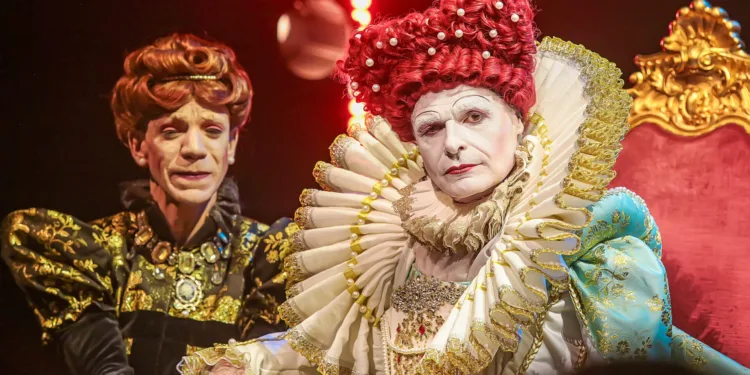 El Teatro Flumen arranca la temporada con la obra "Dos Tronos Dos Reinas" 1 El Teatro Flumen arranca la temporada con la obra «Dos Tronos Dos Reinas»