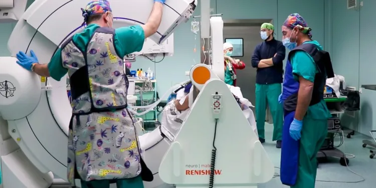 «La Fe», uno de los primeros hospitales públicos en tratar tumores cerebrales malignos con láser