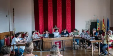 El Ajuntament de Morella en su web con la cuatribarrada y en sus noticias con "país valencià"