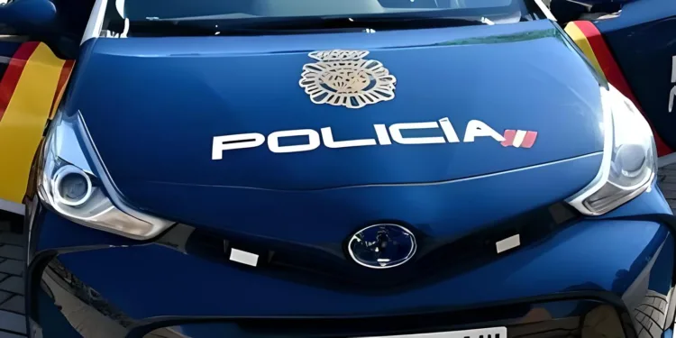 Detención por fraude en Sant Vicent del Raspeig: expresidenta de una asociación enfrenta cargos por apropiación indebida 1 Detenido en Paterna por hacerse pasar por mecánico y vender vehículos robados