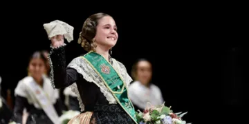 Carla Ibáñez proclamada Reina Infantil de las Fiestas de Castellón para la Magdalena 2025