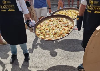 Sueca ultima los detalles para acoger el próximo domingo a profesionales de todo el mundo en torno a la paella