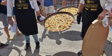 Sueca ultima los detalles para acoger el próximo domingo a profesionales de todo el mundo en torno a la paella