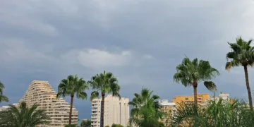 44 litros llevan recogidos en Oliva esta mañana. Las lluvias se extienden por la Comunitat Valenciana