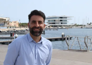 Los socialistas presentan una moción de urgencia para recolocar a los 11 trabajadores de la Marina 8 Los socialistas presentan una moción de urgencia para recolocar a los 11 trabajadores de la Marina