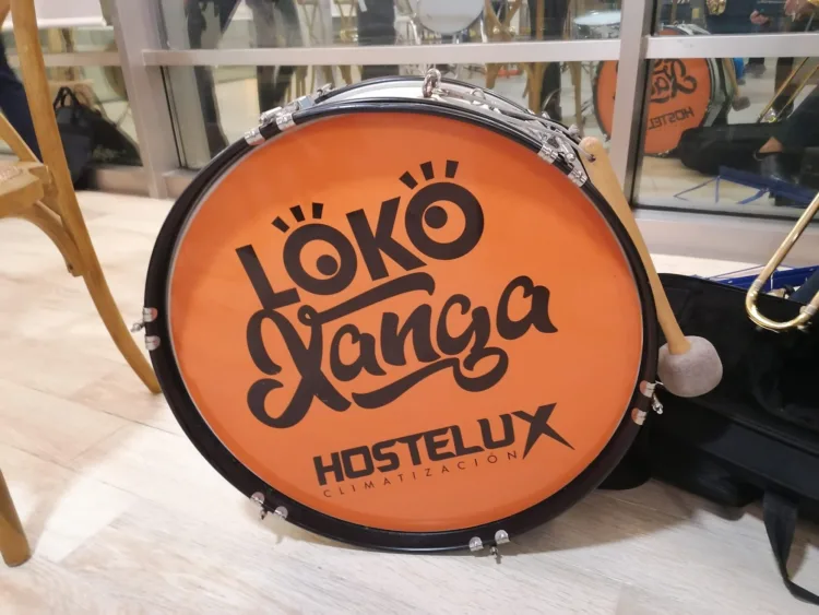 La Falla Faro Mar de Cullera estrenó su pasodoble compuesto por Ferrer Ferràn