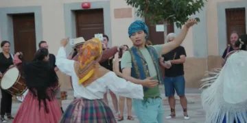 Hu Zhao descubre la magia de Vilajoyosa en À Punt