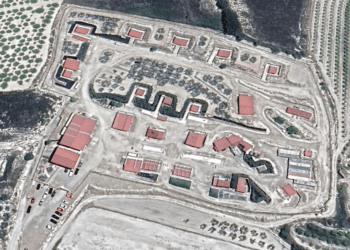 Una explosión en la pirotecnia Europlá deja un herido muy grave