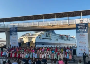 Catalá apuesta por el polémico crucero fallero que acabó en antifraude el año pasado