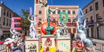 La Falla Municipal de Elda arderá esta noche junto al resto de comisiones de la localidad