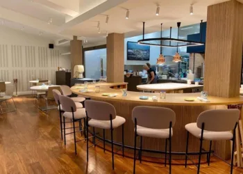 El Riff reabre con una nueva visión: diversión, fuego y experiencias interactivas al centro de la propuesta gastronómica