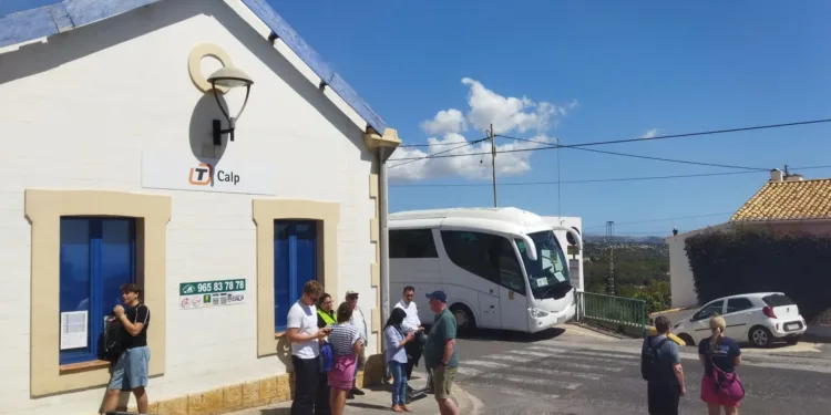 TRAM d’Alacant ofrece desde el 9 de septiembre servicio de autobús entre Altea y Calp 1 TRAM d¨Alacant ofrece desde el 9 de septiembre servicio de autobus entre Altea y Calp por las obras de los viaductos de Algar y Mascarat