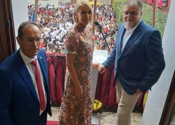 Villena inaugura sus fiestas patronales de Moros y Cristianos con el pregón de Virtudes López