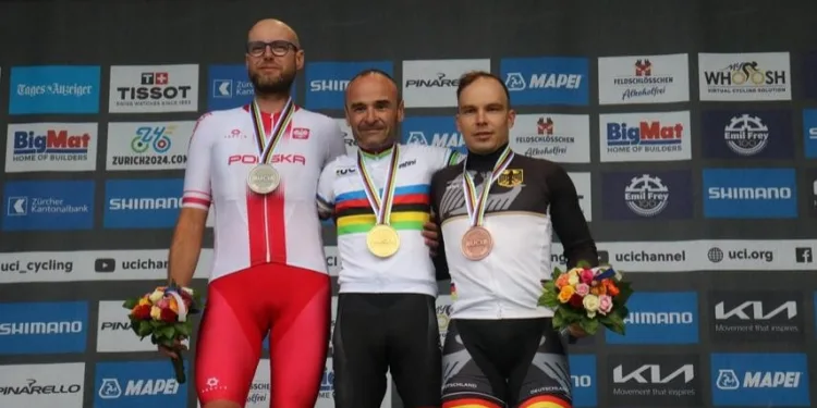 Ricardo Ten consigue un doblete en el Mundial de Zúrich tras vencer en la prueba en ruta 1 Ricardo Ten consigue un doblete en el Mundial de Zúrich tras vencer en la prueba en ruta