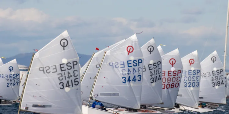 El Trofeo Valencia Vela Infantil del Club Náutico levanta el telón a la nueva temporada para la Optimist 1 Vela Club Náutico de Valencia