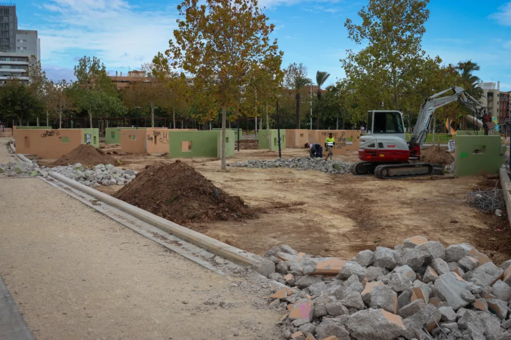 Torrent construye su Parque Infantil de Seguridad Vial en Parc Central 4 122