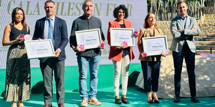 Torrent galardonada con 4 'Flores de Honor' en los reconocimientos 'Viles en Flor'