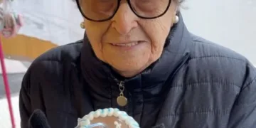 La Fundación «Adopta Un Abuelo» consigue que Nina de 91 años cumpla su sueño celebrando el Oktoberfest