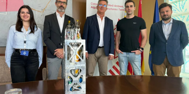 La 'start-up' del aeropuerto de Castellón Arkadia Space instala su sistema de propulsión en un satélite que se lanzará al espacio a principios de 2025