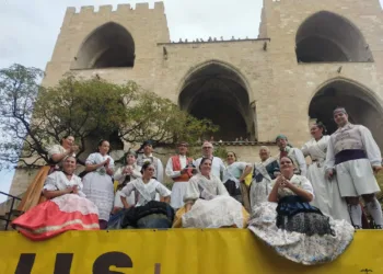 Celebrada nueva jornada de "Balls al Carrer" en Valencia