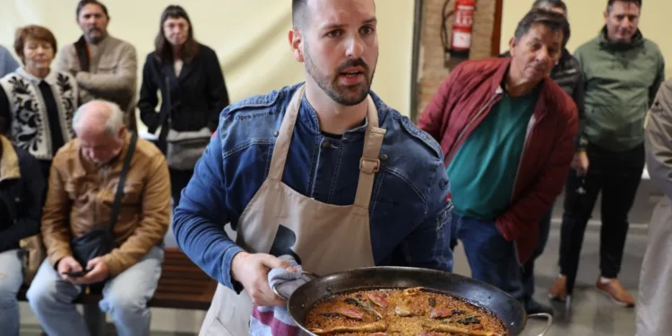 Jóvenes talentos destacan en el Concurso de Arroces de la Bienal del Arroz en Cullera