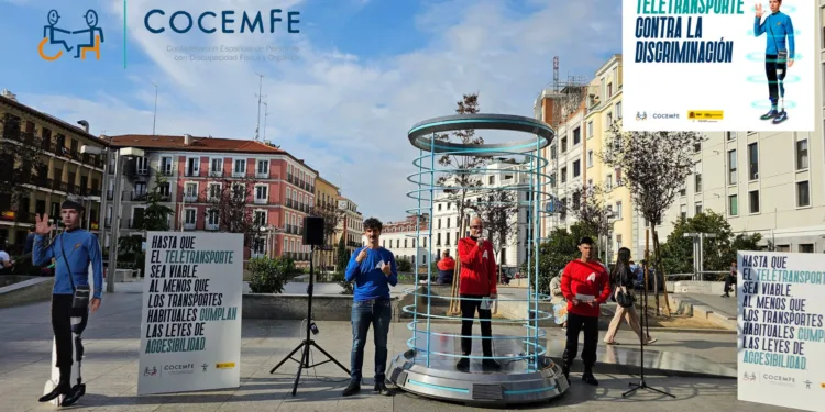 COCEMFE ironiza con Star Trek y un teletransportador para exigir accesibilidad en el transporte