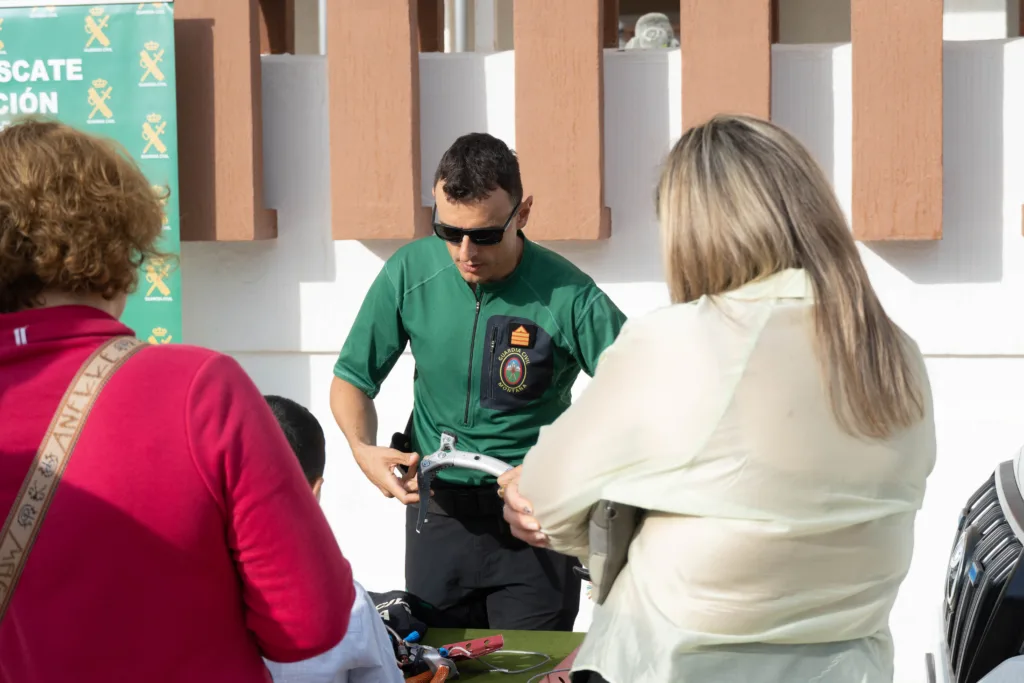 La Guardia Civil celebró el Día de su patrona en Cullera con miles de asistentes 21 DSC04578