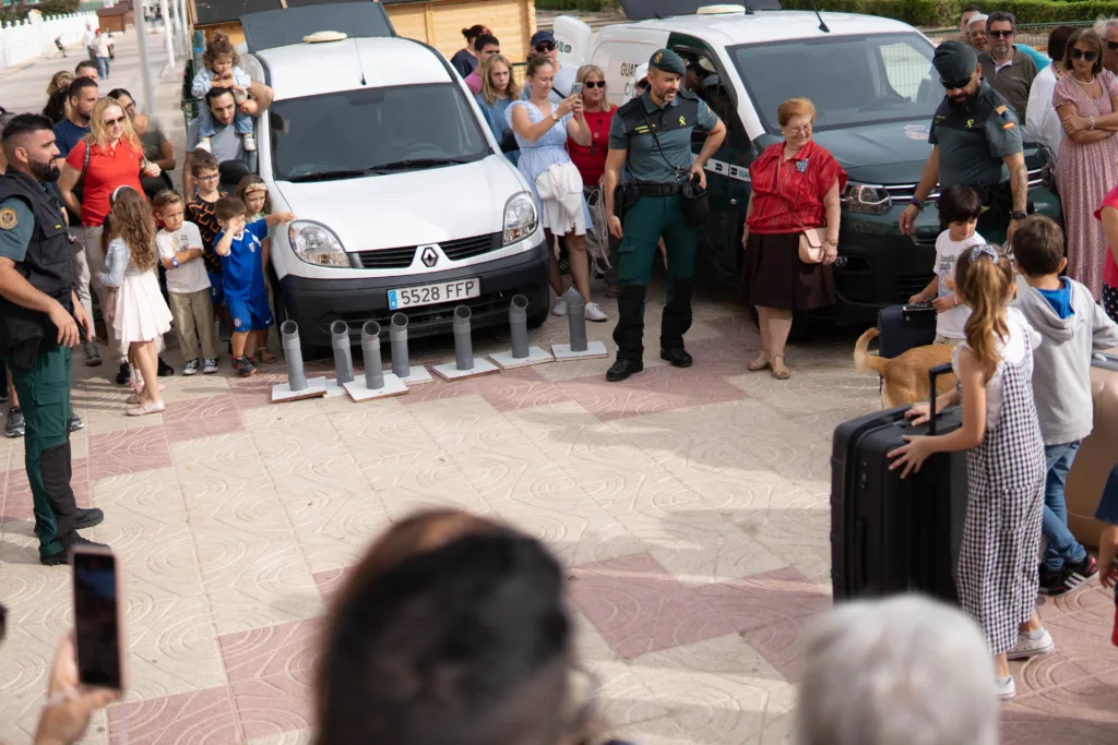 La Guardia Civil celebró el Día de su patrona en Cullera con miles de asistentes 22 DSC04627