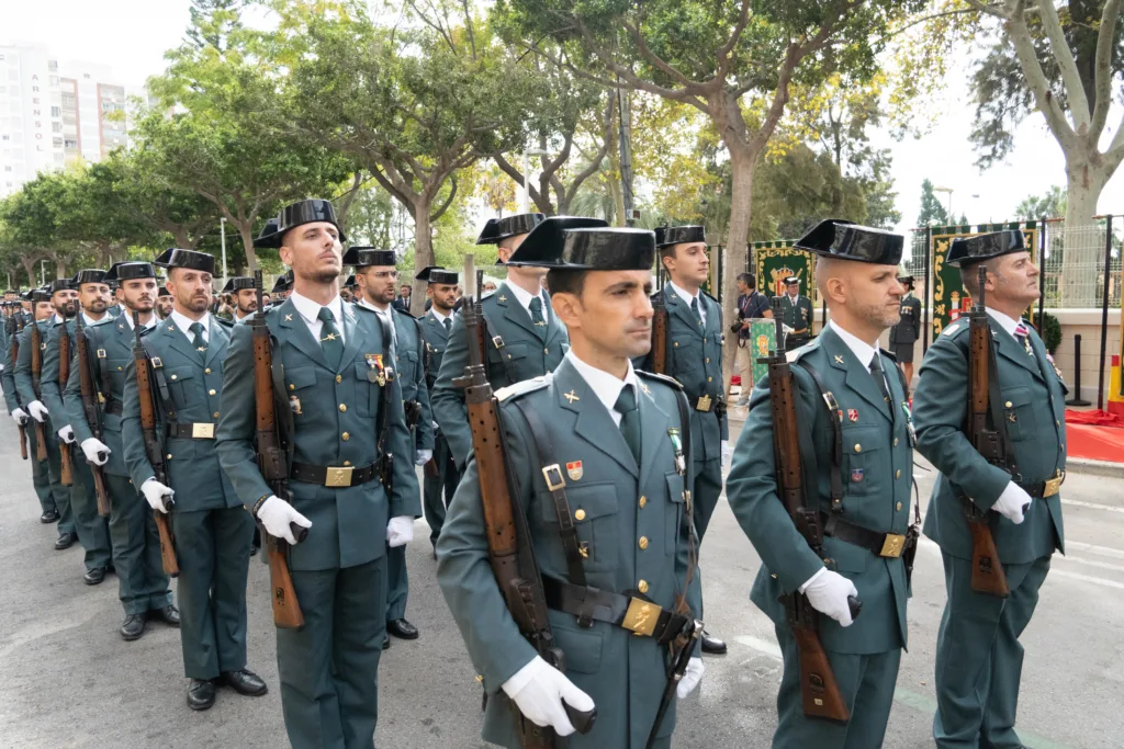 La Guardia Civil celebró el Día de su patrona en Cullera con miles de asistentes 9 DSC04628