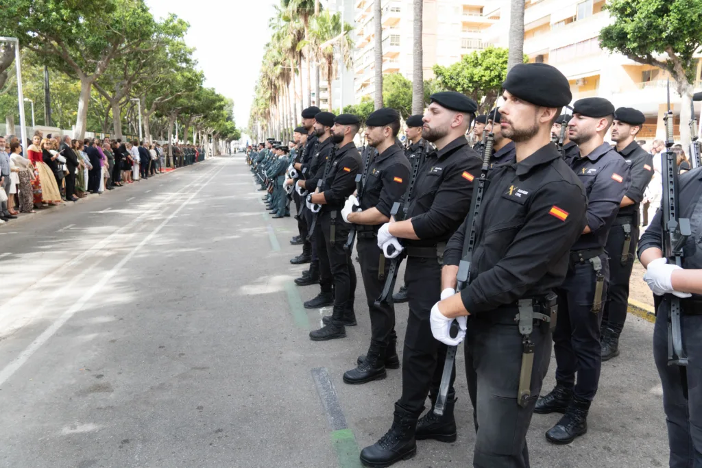 La Guardia Civil celebró el Día de su patrona en Cullera con miles de asistentes 11 DSC04900