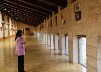 Les Corts Valencianes restauran los escudos nobiliarios de las primeras familias que forjaron el Reino de Valencia