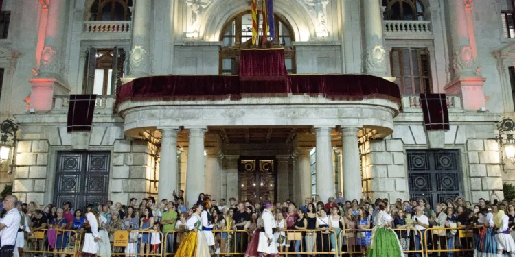 Valencia acoge una muestra de baile con 3 grupos de Navajas, Xábia y Valencia 1 baile Valencia